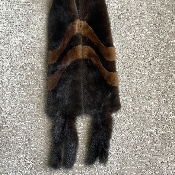 Vintage two toned mink stole - Picture 4 of 7